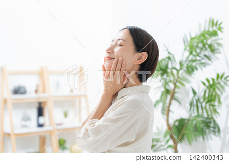 女性護膚 142400343
