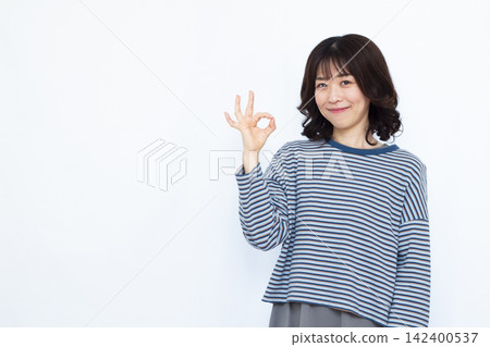 女人簽字好 142400537