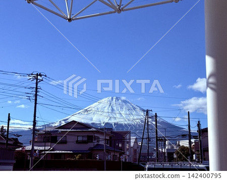 來自城市的你好,富士山! 來自城市的你好,富士山! 142400795