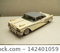 50年代經典美國汽車的鐵皮玩具 142401059