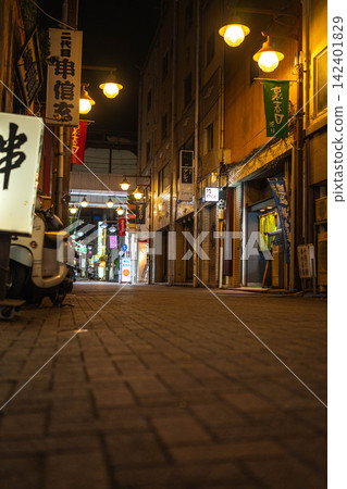 [Nighttime entertainment district] Ura-Kasuga Street, entertainment district in Kofu City, Yamanashi Prefecture [Yamanashi Prefecture] 142401829