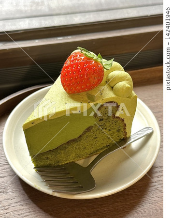 Rich and creamy matcha cheesecake slice with a smooth texture and a hint of earthy green tea flavor. Perfect for dessert lovers seeking a balance of sweetness and bitterness in every bite! Rich and creamy matcha cheesecake slice with a smooth texture and a hint of earthy green tea flavor. Perfect for dessert lovers seeking a balance of sweetness and bitterness in every bite! 142401946