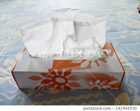 Tissue paper in a box Tissue paper in a box 142404310