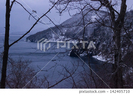 JR室蘭本線,小堀站(北海道:2016年1月) JR室蘭本線,小堀站(北海道:2016年1月) 142405710
