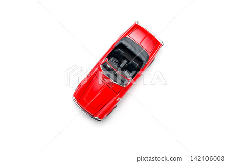 紅色經典汽車的微縮模型 紅色經典汽車的微縮模型 142406008