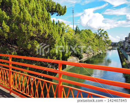Lake Biwa Canal (Fushimi Ward, Kyoto City) Lake Biwa Canal (Fushimi Ward, Kyoto City) 142407845