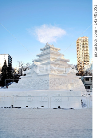 這是札幌冰雪節大通公園舉辦場地的場景。 這是札幌冰雪節大通公園舉辦場地的場景。 142408053