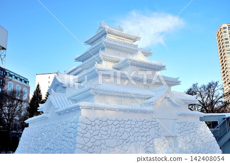 這是札幌冰雪節大通公園舉辦場地的場景。 這是札幌冰雪節大通公園舉辦場地的場景。 142408054