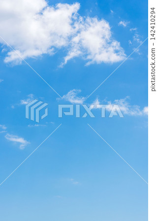 夏日湛藍的天空與廣闊的夏日雲朵 30 夏日湛藍的天空與廣闊的夏日雲朵 30 142410294