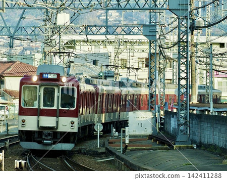 近鐵大阪線 2400 系列 近鐵大阪線 2400 系列 142411288