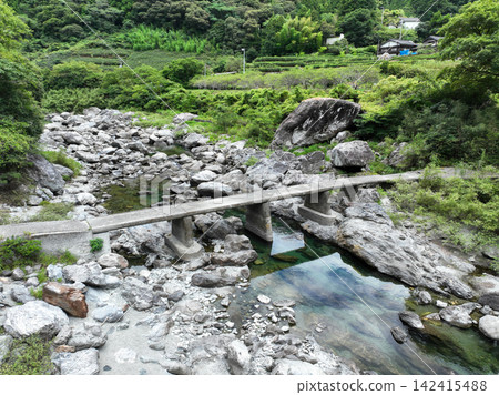 Nagaya Submersible Bridge, Niyodogawa Town, Kochi Prefecture Nagaya Submersible Bridge, Niyodogawa Town, Kochi Prefecture 142415488