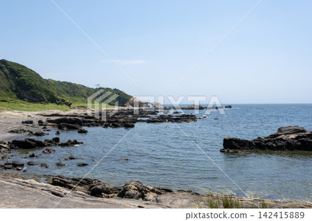 A view of the Uma-no-se Cave at Jogashima Coast, Kanagawa Prefecture. A view of the Uma-no-se Cave at Jogashima Coast, Kanagawa Prefecture. 142415889