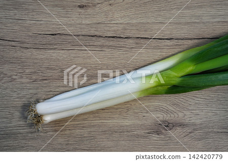 Iwatsu green onions from Hyogo Prefecture are in season. Iwatsu green onions from Hyogo Prefecture are in season. 142420779