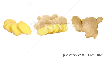 Ginger. Fresh ginger roots and slices displayed attractively for cooking, PNG Ginger. Fresh ginger roots and slices displayed attractively for cooking, PNG 142421823