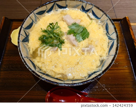 美味的雞肉雞蛋烏龍麵 美味的雞肉雞蛋烏龍麵 142424359