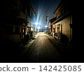 夜晚的鄉間小路 142425085