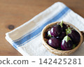 Small eggplant 142425281