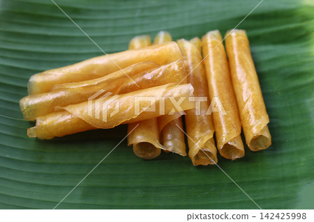 Thai sweet mango leather, Dried mango paste 142425998