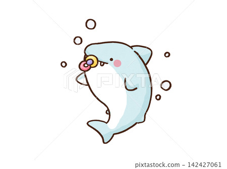 小鯊魚嘴裡叼著奶嘴,遊起來卻很流暢。 小鯊魚嘴裡叼著奶嘴,遊起來卻很流暢。 142427061