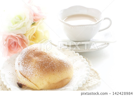Sweet bread and milk tea Sweet bread and milk tea 142428984