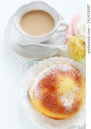 甜麵包和奶茶 甜麵包和奶茶 142428987