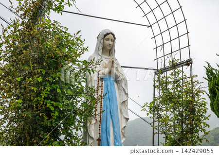 Statue of Our Lady in Prayer - Kamigoto Island, Nagasaki Prefecture Statue of Our Lady in Prayer - Kamigoto Island, Nagasaki Prefecture 142429055