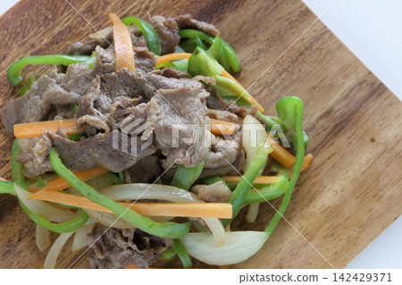 Korean food bulgogi Korean food bulgogi 142429371