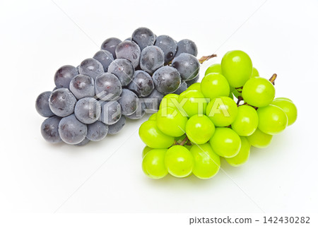 巨峰和Shine Muscat 巨峰和Shine Muscat 142430282