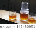 It's the season for delicious barley tea. 142430951