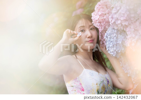 美麗的女人肖像 美麗的女人肖像 142432067
