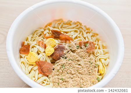未煮熟的杯麵:沖繩蕎麥麵 未煮熟的杯麵:沖繩蕎麥麵 142432081