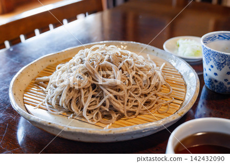 Handmade buckwheat noodles Handmade buckwheat noodles 142432090