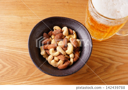 Assorted nuts Assorted nuts 142439788