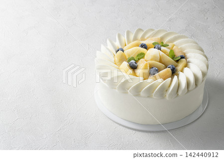 Peach and blueberry cake Peach and blueberry cake 142440912