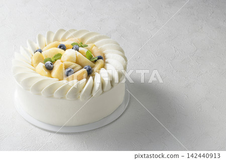 Peach and blueberry cake Peach and blueberry cake 142440913