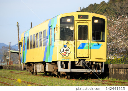 平成築豐鐵道 400 系列柴油機車“菜花” 平成築豐鐵道 400 系列柴油機車“菜花” 142441615