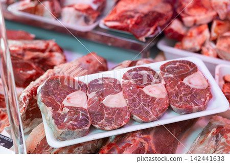 Beef shank, thin slices of beef shank meat, popular ingredient for grilled meat Beef shank, thin slices of beef shank meat, popular ingredient for grilled meat 142441638