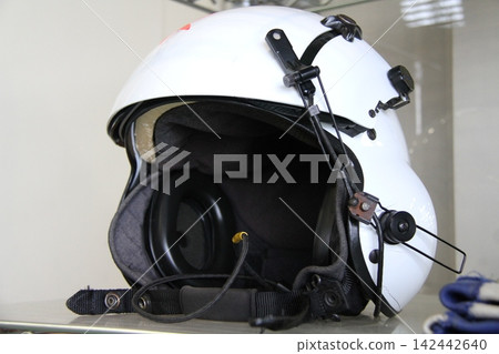 Pilot's Flight Helmet, Aviation Helmet, White, Plain, Ground Display Pilot's Flight Helmet, Aviation Helmet, White, Plain, Ground Display 142442640
