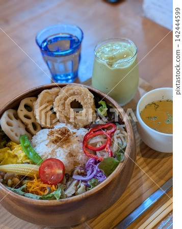 A well-balanced vegetarian lunch A well-balanced vegetarian lunch 142444599
