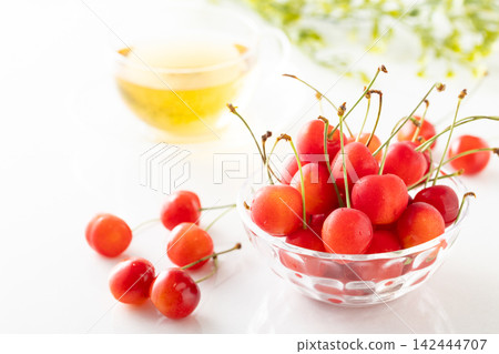 Cherries ~ Sato Nishiki Cherries ~ Sato Nishiki 142444707
