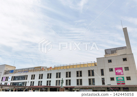 Tsu Station (East Exit) in Tsu City, Mie Prefecture, under a clear sky. Tsu Station (East Exit) in Tsu City, Mie Prefecture, under a clear sky. 142445058