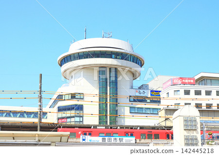 愛知縣豐田市名鐵豐田市站停靠的電車風景 愛知縣豐田市名鐵豐田市站停靠的電車風景 142445218