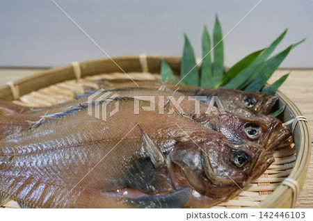 Flavorful flounder Flavorful flounder 142446103