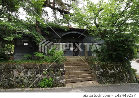 長野、南木曾、妻籠宿：歷史上重要的保護區內的古老城鎮景觀。 142449257