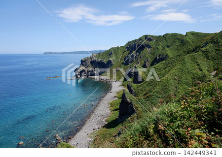 從北海道神威岬東海岸眺望 從北海道神威岬東海岸眺望 142449341