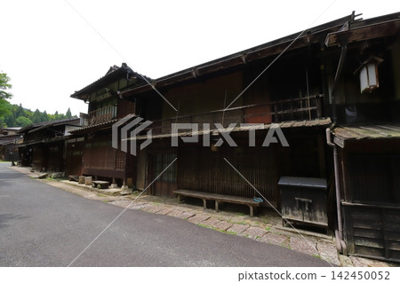 長野、南木曾、妻籠宿：歷史上重要的保護區內的古老城鎮景觀。 142450052