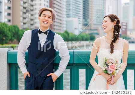 街頭婚禮,戶外,新郎新娘 街頭婚禮,戶外,新郎新娘 142450122
