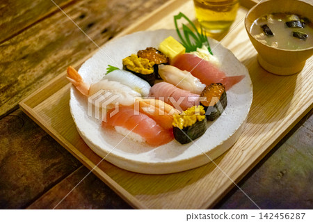 壽司和味mis湯 壽司和味mis湯 142456287