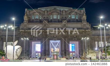 Milano Centrale day to night timelapse in Piazza Duca d'Aosta is the main railway station of the city of Milan in Italy. 142461866
