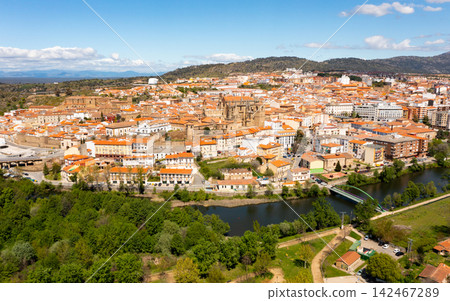 Aerial view of Plasencia in valley of Jerte river overlooking medieval cathedral 142467289